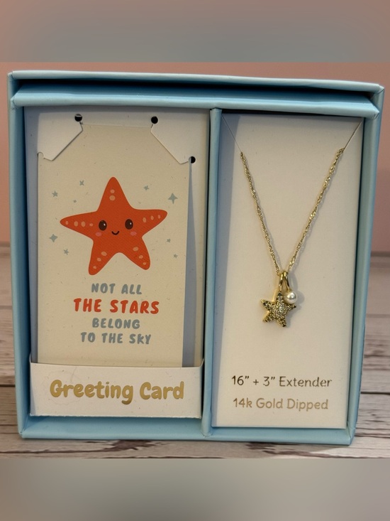 Taylor Grace Jewelry - Taylor Grace 14k gold-plated starfish simulated pearl charm necklace New in Box